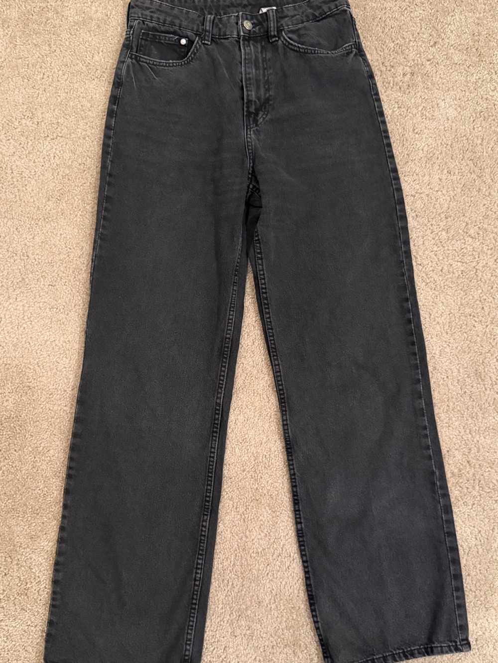 H&M Women’s Black Straight-Leg Jeans